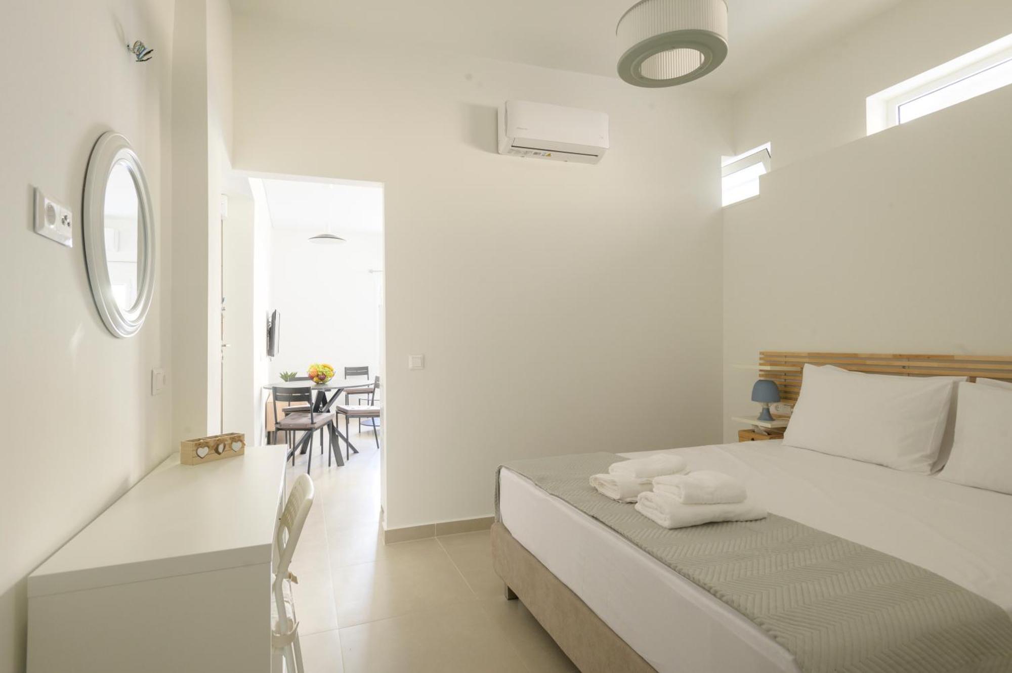 Pylos Apartments Esterno foto